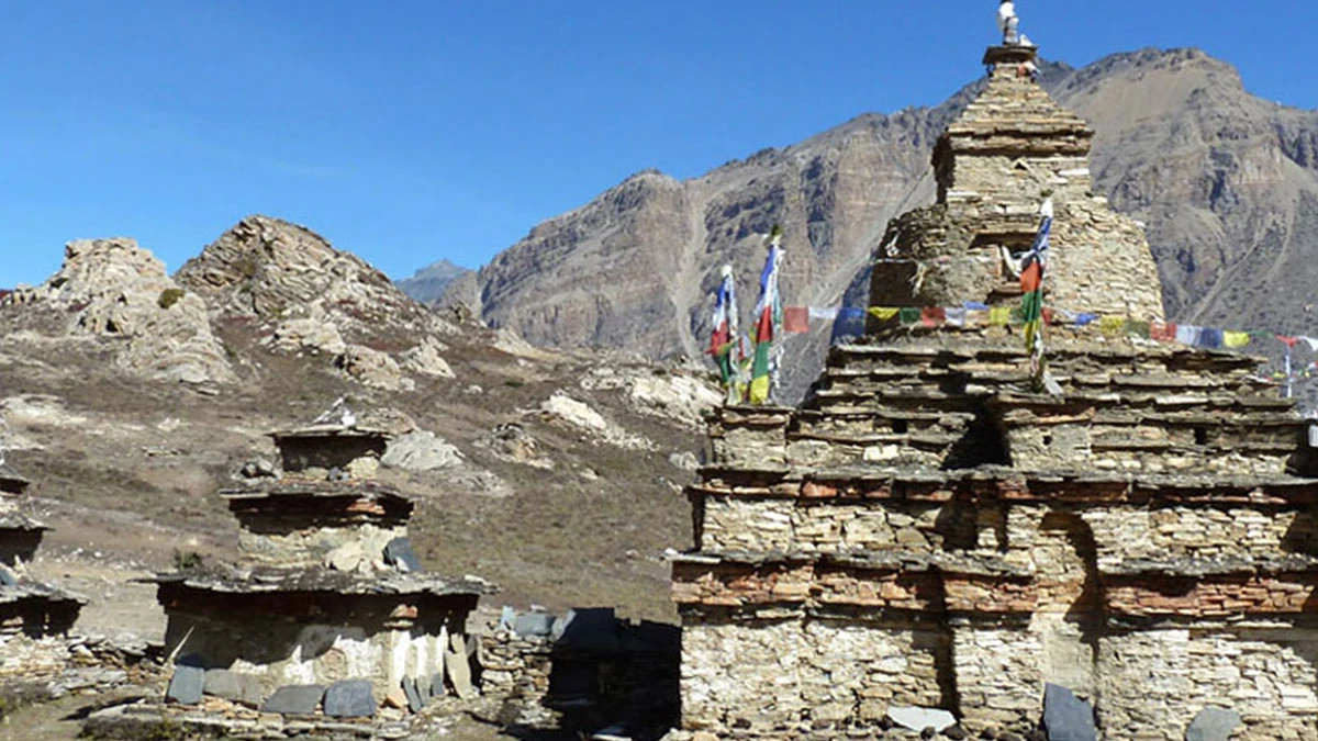 Nar Phu Valley trek with Annapurna Circuit